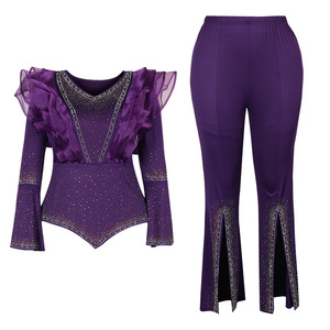 11018 Tenues africaines de luxe pour femmes, ensemble 2 pièces pour soirée, haut à col en V avec strass et manches à volants, <span class=keywords><strong>pantalon</strong></span> évasé fendu pour femmes - Product Image 4