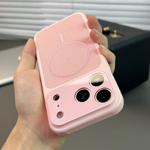 เคสโทรศัพท์แบบสัมผัสนุ่ม ระบายความร้อนได้ดี แม่เหล็กยึดติด พร้อมฟิล์มเลนส์เปลี่ยนเร็ว สำหรับ iPhone 17 /18 Pro Max - Product Image 4