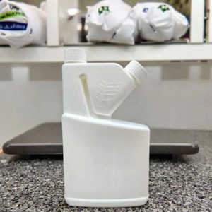 2025 thiết kế mới 32oz đôi cổ nhựa hóa chất chai tự đo hình vuông với nắp vặn niêm phong - Product Image 5