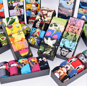 批发时尚定制礼品盒提花袜子动物碎花棉袜男袜 - Product Image 1