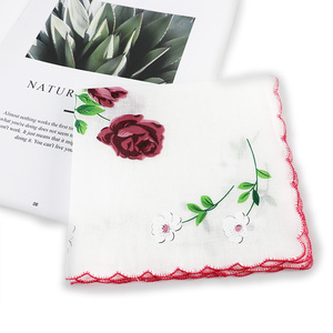 ホタテエッジ付き耐久性100% コットンフラワーパターンプリントハンカチ - Product Image 5