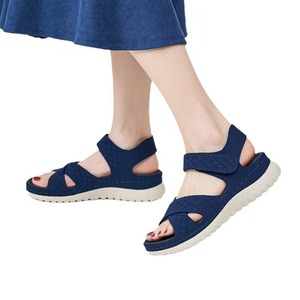 Sandales d'été légères et résistantes à l'eau pour femmes, sandales à enfiler pour l'extérieur, sandales à talons pour femmes - Product Image 1