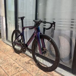 Bicicleta de Carretera de Carbono KOZO2-SHIMANO de 7.8 KG, Venta Directa de Fábrica, con Grupo Shimano 105/105Di2 de 24 Velocidades y Frenos de Disco Hidráulicos - Product Image 2