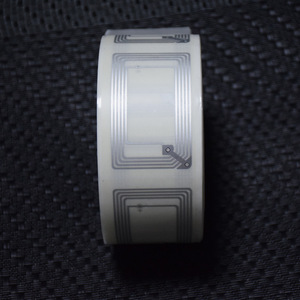 Autocollant RFID NFC MF Ultralight EV1 76*45mm pour encastrer, étiquette adhésive - Product Image 3
