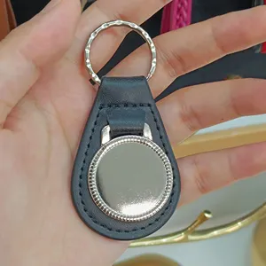 Promotional Luxury Leather Keyring Sublimation Blank Embossed Car Plain Designer Leather For Keychains Pu Leather Keychain