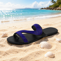 Nouvelles sandales plates tendance pour femmes, élégantes, grande taille, antidérapantes, avec strass et bride en Z, pour la plage et l'extérieur