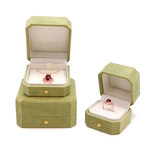 LOW MOQ OneTop Custom Jewelry Box Logo Bracelet Packing Small Velvet Box Custom Jewelry Box