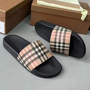 Nouvelle collection : Chaussures décontractées légères et respirantes à plateforme ouverte, motif à carreaux, antidérapantes, pour hommes et femmes - Product Image 1