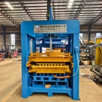 Machine à fabriquer des blocs de béton par vibration QT8-15 pour la production de matériaux de construction industriels