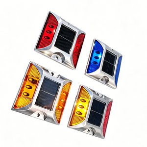 Marqueur routier <span class=keywords><strong>solaire</strong></span> LED réfléchissant en aluminium <span class=keywords><strong>de</strong></span> haute <span class=keywords><strong>qualité</strong></span> pour allée, type œil <span class=keywords><strong>de</strong></span> chat - Product Image 1