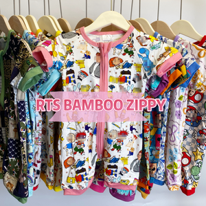 Conjunto de Ropa de Bambú Personalizado al por Mayor para Bebés Recién Nacidas: Pijama, Pelele y Zippies de Alta Calidad con Diseño de Flores Silvestres - Product Image 1
