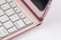 Nouveau clavier sans fil rétroéclairé par LED pliable pour iPad avec pavé tactile, rétroéclairage RVB pleine taille, rotation à 360 degrés