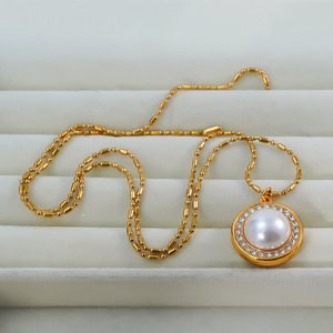 Collar de acero de titanio para mujer, colgante de perla cruzada, joyería de cadena para mujer