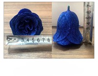 Têtes de fleurs en poudre or rose cristalline, accents de rose scintillants, bouquet fait main Blue Enchantress pour la Saint-Valentin 2026