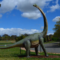 Dinosaure animatronique grandeur nature fait main de haute qualité pour parc d'attractions, costumes de dinosaures personnalisés pour attractions touristiques
