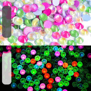 Toptan AB karanlıkta parlayan kristal taşlar olmayan sıcak düzeltme Neon Flatback Rhinestones gevşek Rhinestones sıcak satış - Product Image 5