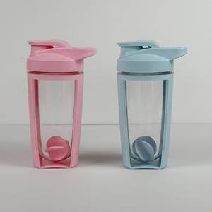 Taza agitadora portátil de plástico de doble capa de 500ML graduada para mezclar batidos de proteínas Ideal para entusiastas de los deportes de Fitness disponibles - Product Image 2