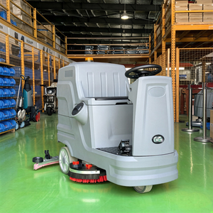 <span class=keywords><strong>Autolaveuse</strong></span> autoportée à double brosse pour un nettoyage efficace et maniable dans les entrepôts frigorifiques, les parkings et les locaux de stockage - Product Image 2