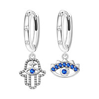 Boucles d'oreilles pendantes asymétriques Hamsa Main et Œil, zircon bleu pavé, alliage de cuivre plaqué argent, style bohème, protection spirituelle, pour femme