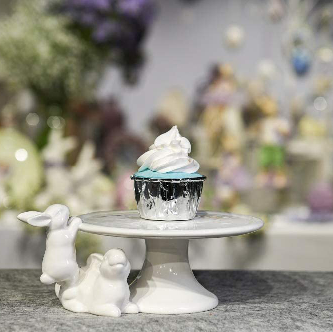 Wholesale Porcelain Rabbit Cake Stand for Party Dessert Display