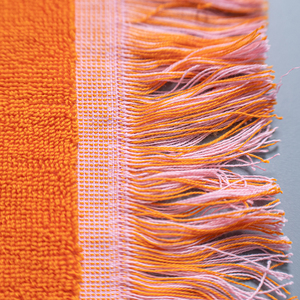 Fabbrica di alta qualità cotone 100% Jacquard in rilievo piscina telo mare <span class=keywords><strong>con</strong></span> nappe stile moderno Logo personalizzato all'ingrosso - Product Image 4