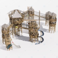 Grande structure de jeu d'aventure en bois pour l'extérieur avec toboggan en spirale et structure d'escalade en filet de cordes