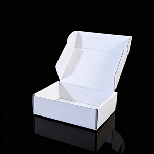 Boîte d'expédition double blanche en carton ondulé, personnalisable avec logo, pour emballage de produits de soin, vêtements, cadeaux faits main, petits articles. - Product Image 2