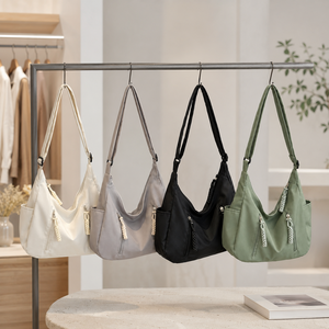 Sac à bandoulière léger en nylon pour femme, sac hobo décontracté, grande capacité, sac bandoulière - Product Image 1