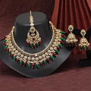 Neueste exklusive Designermode indischer Schmuck schweres Hochzeits-Kundan-Halsband-Set mit Ohrringe maangtikka-Sammlung für Mädchen