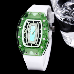 Montre intemporelle en caoutchouc avec diamants et saphirs pour homme – Haut de gamme pour anniversaires, cérémonies formelles et usage quotidien élégant - Product Image 1