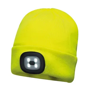 Topi kupluk LED uniseks dengan lampu USB dapat diisi daya, senter topi lampu depan 4 LED bebas genggam musim dingin rajutan untuk pria dan wanita