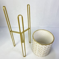 Rak Tanaman Hias Modern Lander Home Decor, Penyangga Pot Bunga dari Besi Logam Emas Ramah Lingkungan