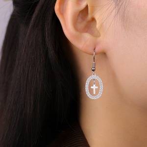 Pendientes <span class=keywords><strong>de</strong></span> Cruz Ovalados con Circonita Cúbica, Chapados en Oro, <span class=keywords><strong>de</strong></span> Acero Inoxidable, para Mujer, Joyería Religiosa Católica - Product Image 4