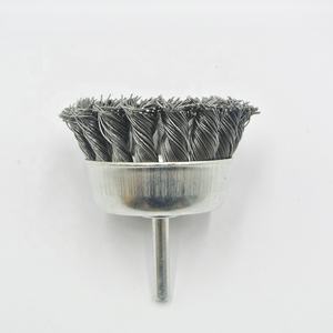 <span class=keywords><strong>Brosse</strong></span> métallique nouée de haute qualité SATC <span class=keywords><strong>pour</strong></span> <span class=keywords><strong>perceuse</strong></span> à percussion de 6 mm, acier au carbone, poignée en cuivre et nylon, outils électriques, <span class=keywords><strong>polissage</strong></span>, max 12500 tr/min - Product Image 1