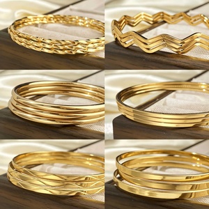<span class=keywords><strong>Bracciale</strong></span> Vintage con Fiori 3D Irregolari Impilabili, Placcato Oro in Acciaio Inossidabile, Braccialetto alla Moda per Donne - Product Image 3