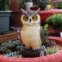 Figurines d'animaux en résine Statue de hibou en polyrésine pour effrayer les oiseaux pour le jardin et l'extérieur