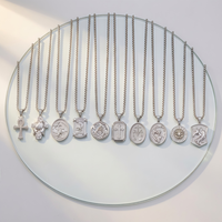 Colliers pendentifs croix vintage en acier inoxydable avec chaîne maille forçat, bijoux religieux