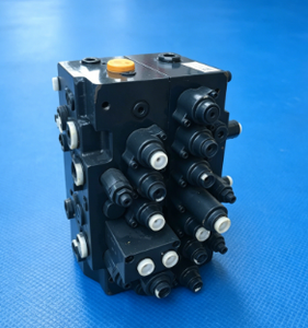 อะไหล่รถขุด R140W-7 R140W  31N4-15110 ชุดควบคุมไฮดรอลิกหลัก - Product Image 3