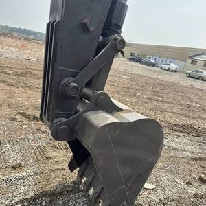 Excavatrice sur chenilles d'occasion de 14 tonnes en bon état, moteur d'origine, modèle VOLVO EC140D 2021, composants principaux PLC, prix bas - Product Image 6