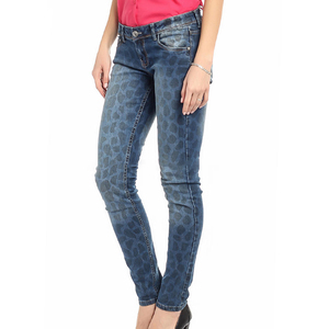 Jeans de Mezclilla para Mujer, Tallas Grandes, Corte Recto, Sostenibles, Personalizables (OEM), de Secado Rápido, Cintura Alta, con Spandex y Algodón, Diseño Moderno y Elegante - Product Image 1