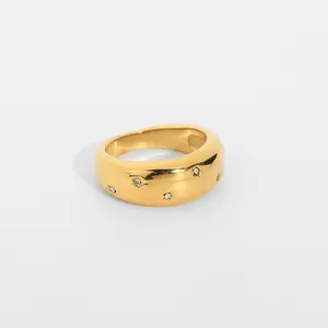 Vrouwen Bruiloft Sieraden 18K Vergulde Roestvrijstalen Koepel Met Zirkoon Chunky Ring