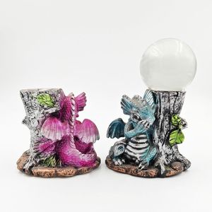 Piccola scultura di drago volante creativa con Base a sfera di cristallo con motivo fatto a mano in resina - Product Image 3