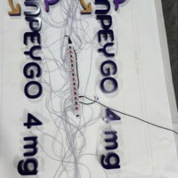 Lettres rétroéclairées en acier inoxydable 304 de qualité supérieure, peintes en violet, impression UV, base en acrylique givré, couleurs LED 3000K-11000K, IP67