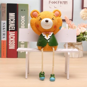 Figurine d'ours en résine Yu Mo avec pattes suspendues, décoration artisanale pour la maison - Product Image 3