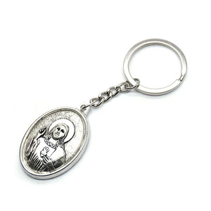 Porte-clés ovale en métal, alliage de zinc, avec portrait de Jésus en relief, article cadeau - Product Image 1