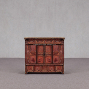 Comodino e Mobile in Stile Cinese Tradizionale Vintage <span class=keywords><strong>con</strong></span> Laccatura Rossa Invecchiata, Fatto a Mano per Case d'Ospitalità in Stile Wabi-Sabi - Product Image 3