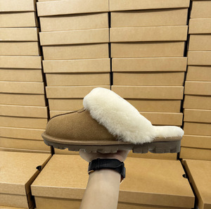 Chaussons décontractés unisexes en fourrure intégrée pour <span class=keywords><strong>homme</strong></span> et femme, fabriqués par Snow Boots, modèle Star Fur Mop - Product Image 5