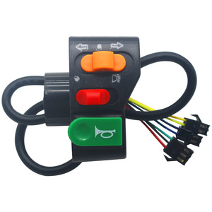 Interrupteur de guidon pour véhicule électrique 10A, bouton poussoir 3 voies avec klaxon, phare et clignotant pour réparation de scooter et moto - Product Image 1
