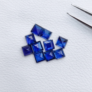 อัญมณีทรงเหลี่ยมเพชรพลอยไคยาไนต์สีฟ้าธรรมชาติที่ผ่านการรับรองขนาด5มม. สำหรับเครื่องประดับจี้แหวนทำราคาพิเศษ - Product Image 1