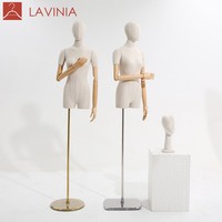 Mannequin de présentation Lavinia pour le haut du corps avec bras réglables et support métallique robuste pour magasin de vêtements
